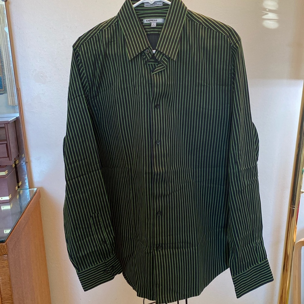 Men’s long sleeve dress shirt